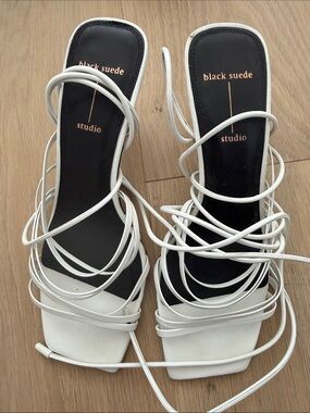 Black Suede Studio White Strappy Square-Toe Heels